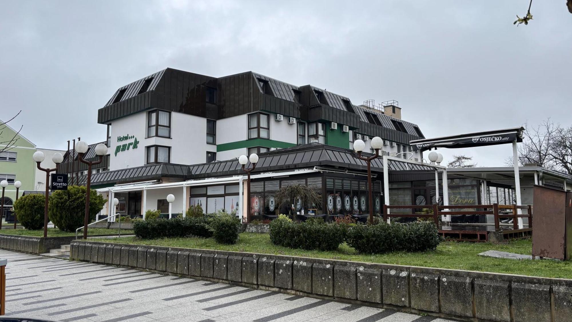 Hotel Park Nekcse Kültér fotó