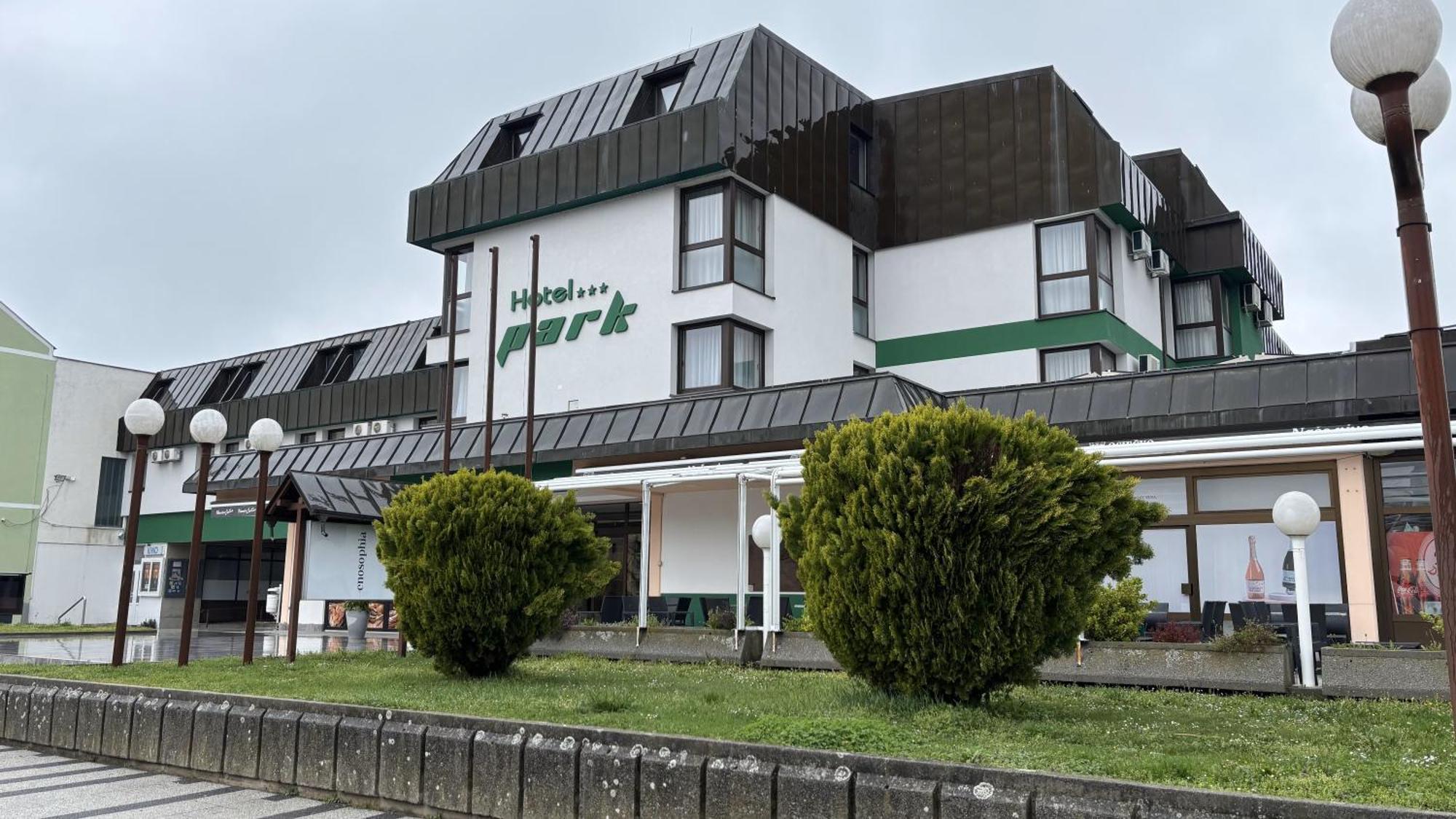 Hotel Park Nekcse Kültér fotó