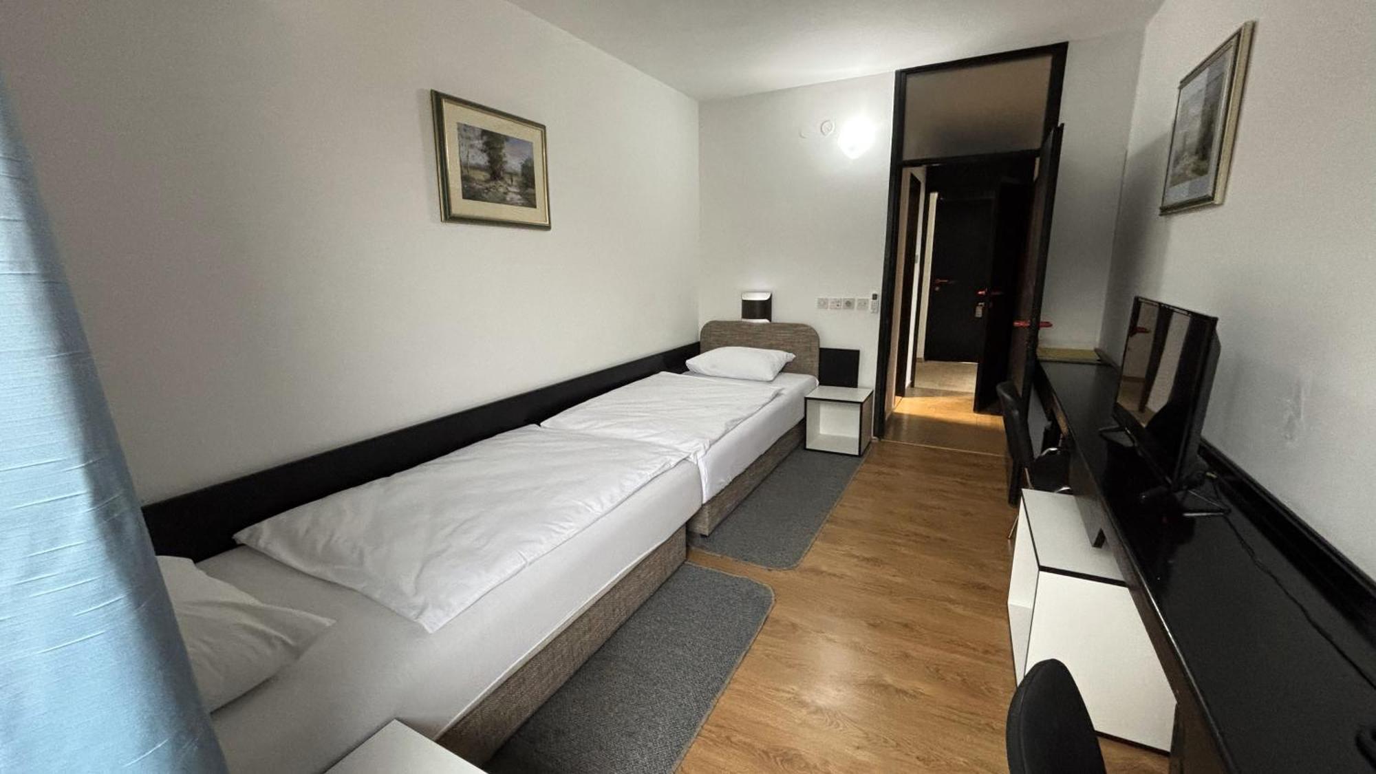 Hotel Park Nekcse Kültér fotó
