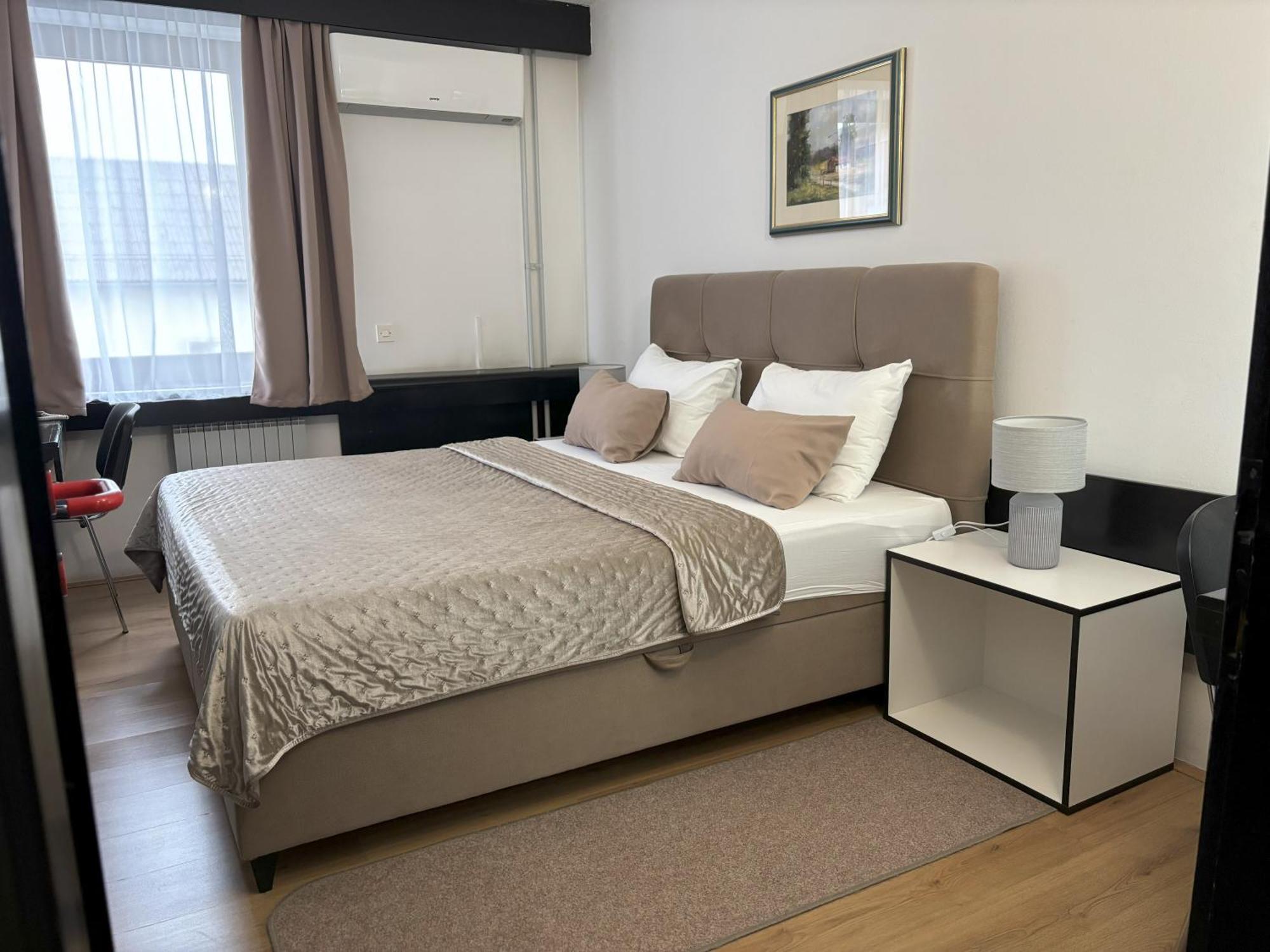 Hotel Park Nekcse Kültér fotó