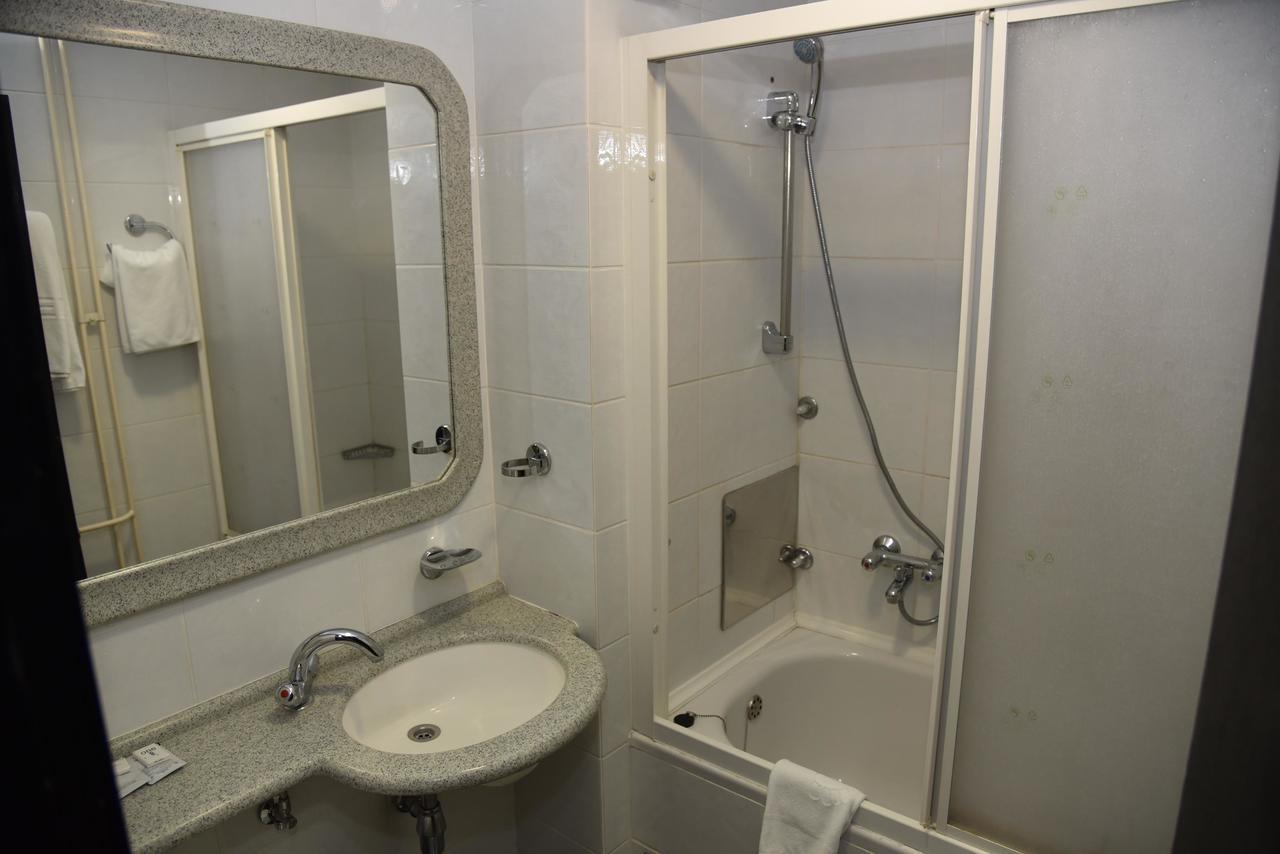 Hotel Park Nekcse Kültér fotó