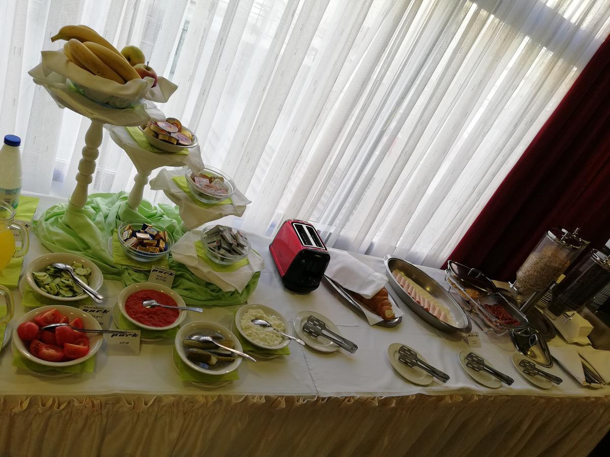 Hotel Park Nekcse Kültér fotó